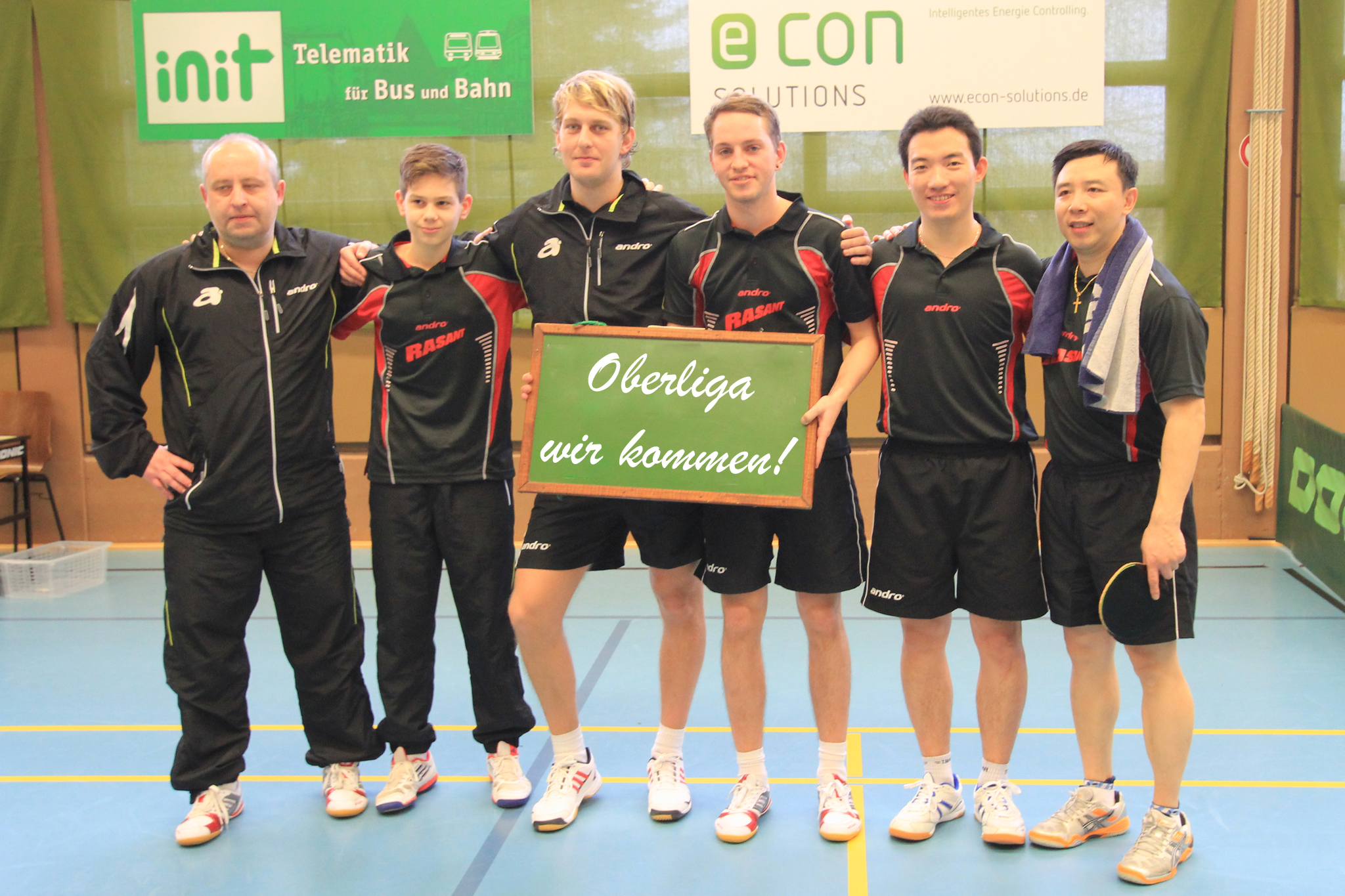 1. Herren Mannschaft 2014/15, v.l.n.r.: Ralf Neumaier, Alexander Gerhold, Martin Stusek, Marcel Eisenmann, Zichao Tian, Yong Fu A 1.Herren 2014/2015 Oberliga
